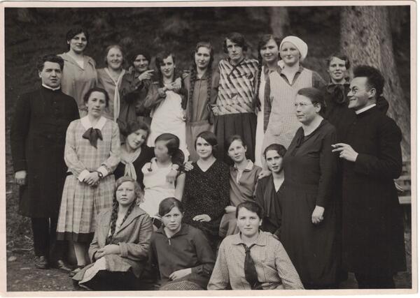 1930