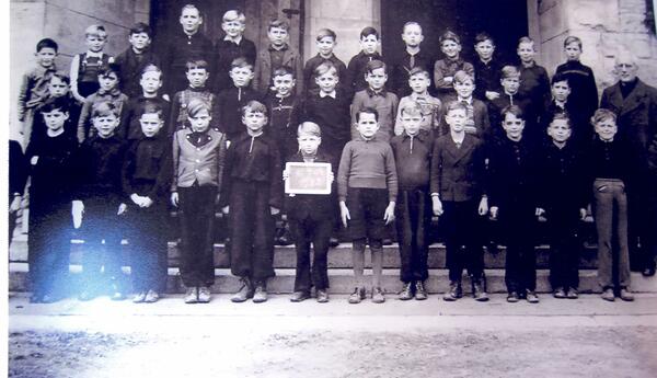 1949