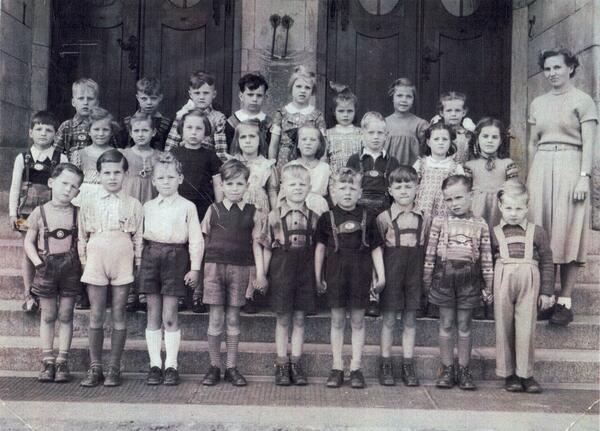 1953